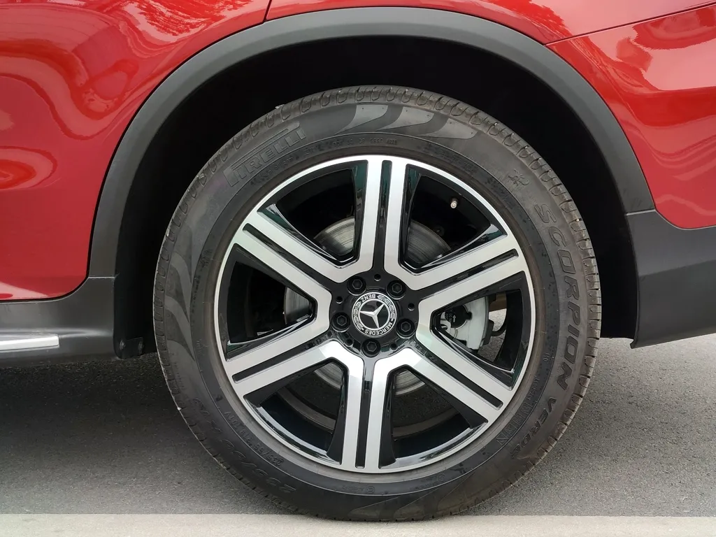 MERCEDES GLC200 2021